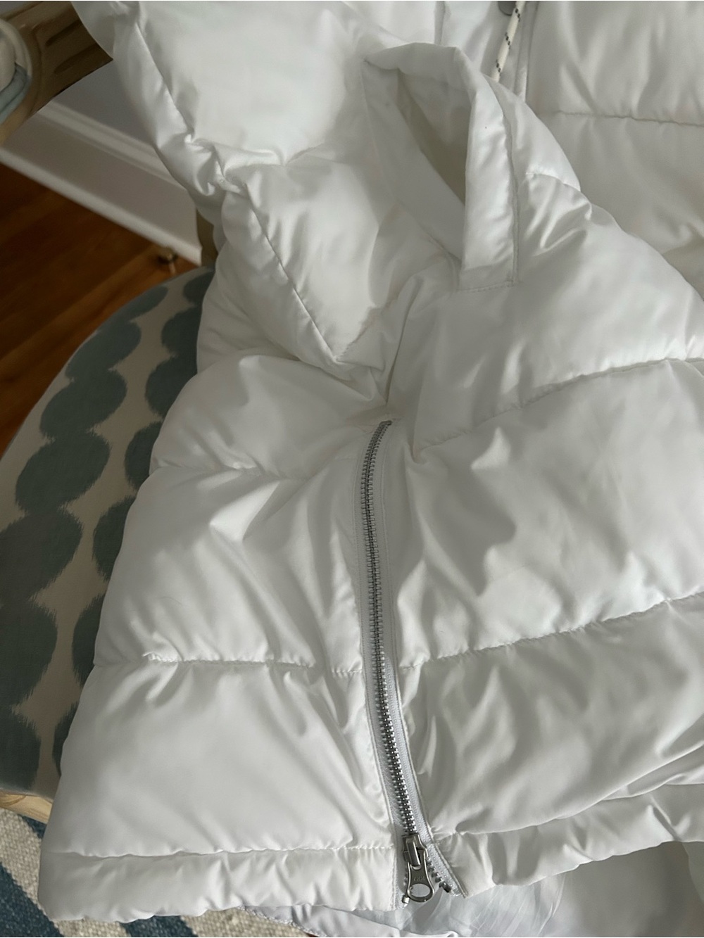 White Puffer Zella Vest - Picture 5 of 11